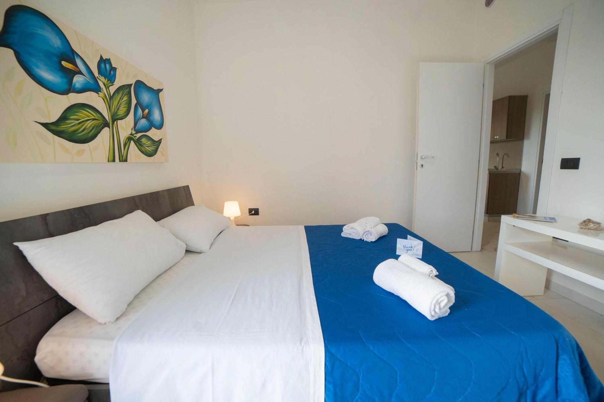 Pino Resort With Shared Pool Torre Lapillo Extérieur photo