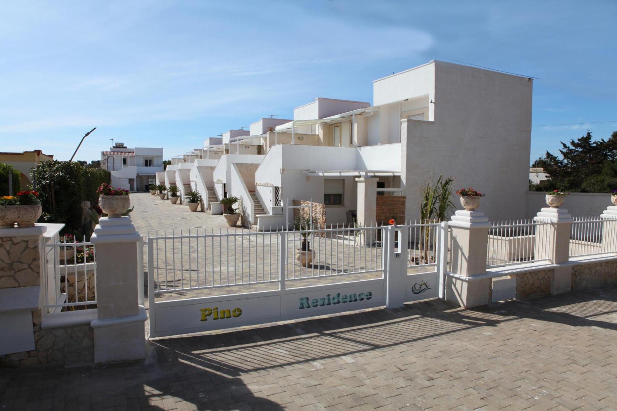 Pino Resort With Shared Pool Torre Lapillo Extérieur photo